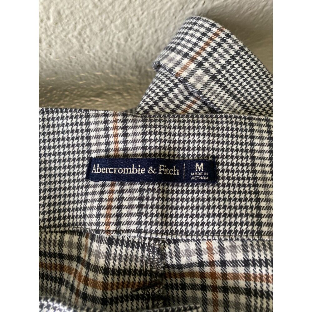 Abercrombie & Fitch High Waisted Plaid Shorts With Waist Tie - Picture 9 of 10